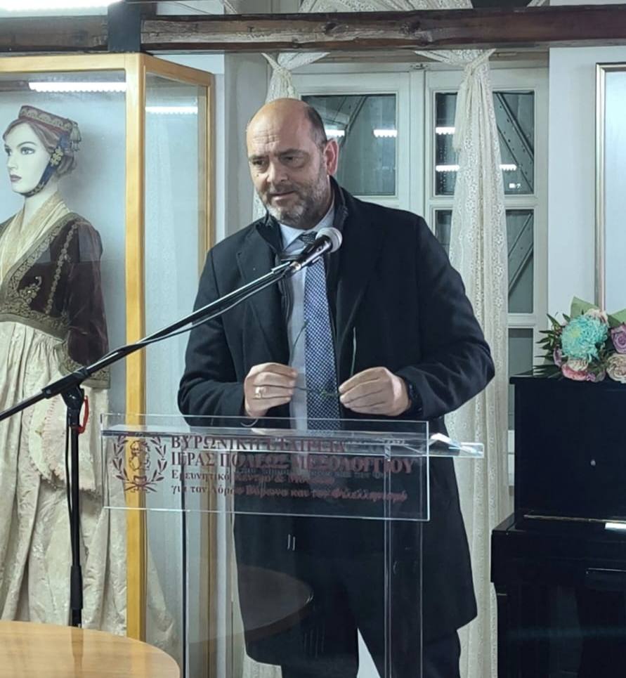 You are currently viewing Ο Υφυπουργός Πολιτισμού κ. Ιάσονας Φωτήλας εγκαινίασε την έκθεση των δύο μέγιστης αξίας Ιστορικών κειμηλίων