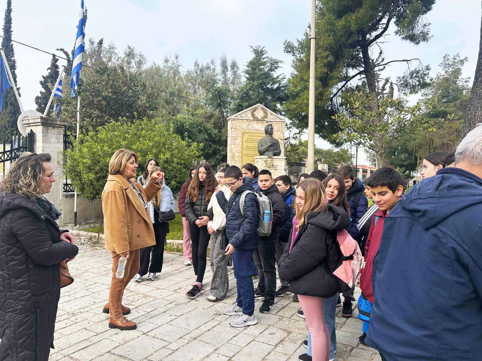 Read more about the article Η ΣΤ’ Τάξη του 11ου Δημοτικού Σχολείου Αγρινίου επισκέφθηκε την Βυρωνική Εταιρεία Ιεράς Πόλεως Μεσολογγίου