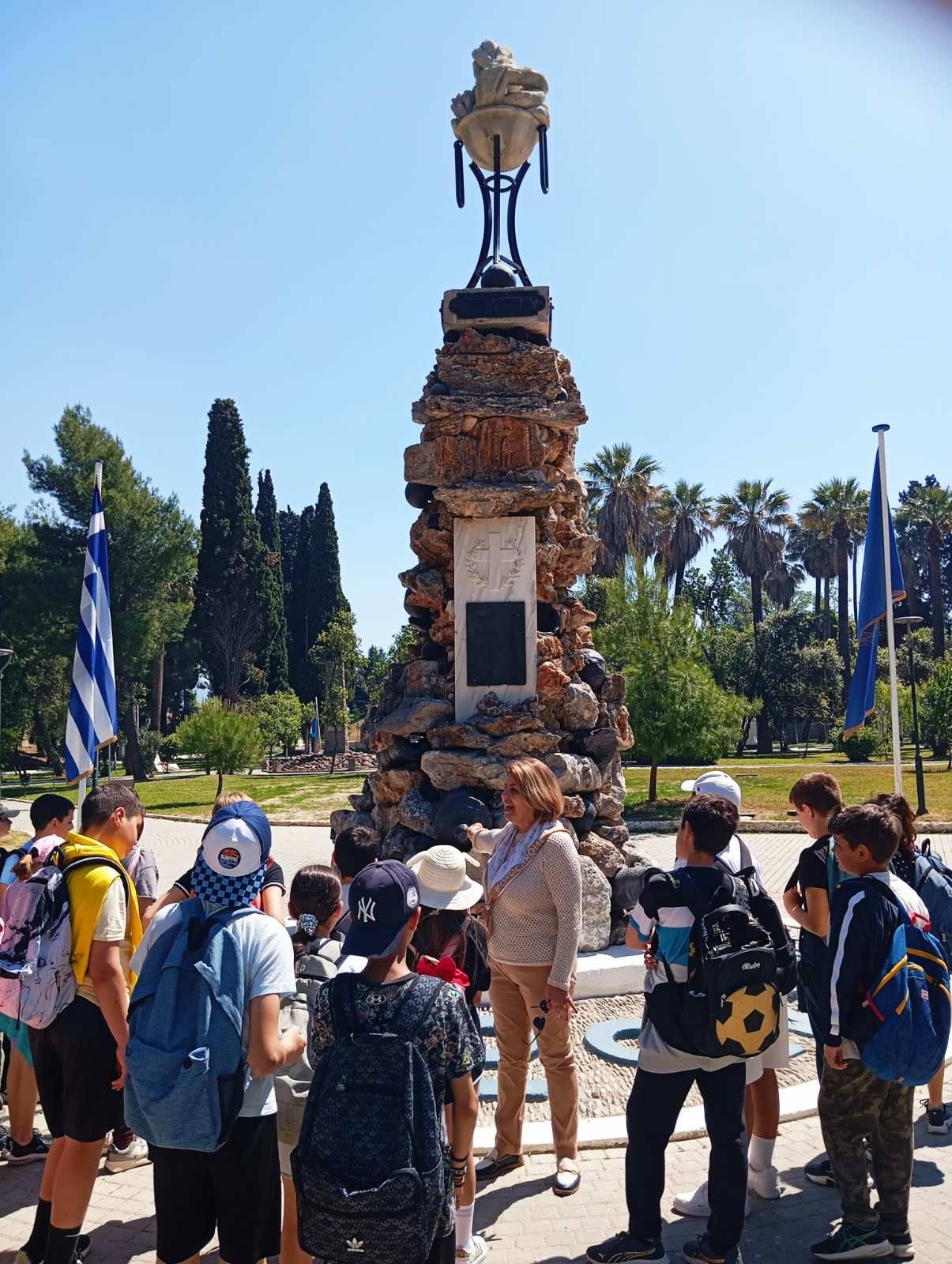 Read more about the article Το Γυμνάσιο Παντοκράτορα Πρέβεζας την Τετάρτη 29 Απριλίου 2026 παρακολούθησε το πρόγραμμα μας, από την κ. Έλενα Ζαβιτσανακη, Γεν. Γραμματέα της ΒΕΜ.